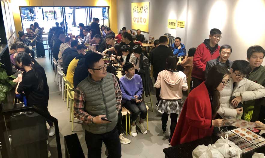 2024年金九银十加盟煲仔饭品牌必看“煲仔正”